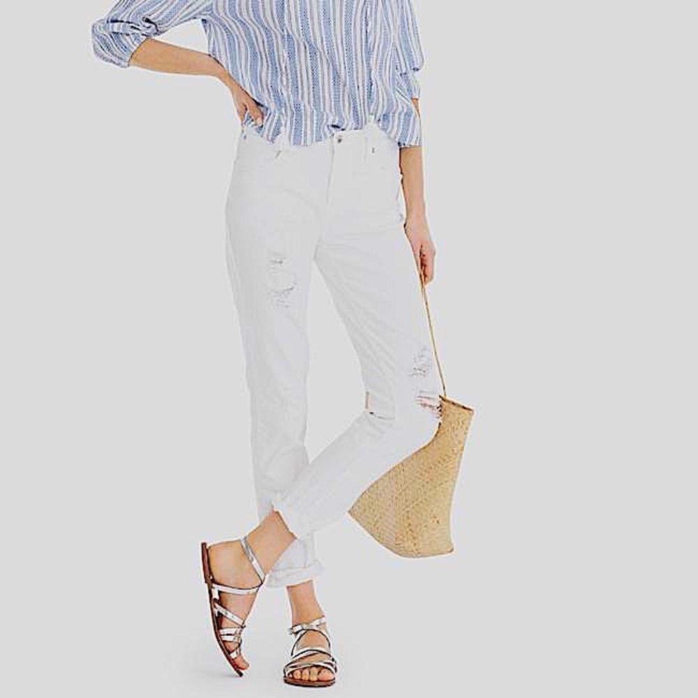 POINT SUR J. Crew High Rise Slim Boy Distressed White Jean, size 28